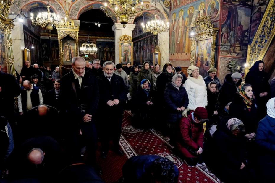 „Să fim uniți în lucrarea cea bună”, este îndemnul PS Nichifor Botoșăneanul pentru ieșeni și pentru părinții de la Mănăstirea Golia / Foto: Flavius Popa